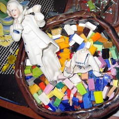 Smalti bricks Australia, glass bricks Italian made Orsoni, from The Mosaic Mall and OzMosaics. Suitable for mosaic art and craft projects. Shape with a hammer and hardie tool or Leponitt mosaic wheeled nipper cutter tool